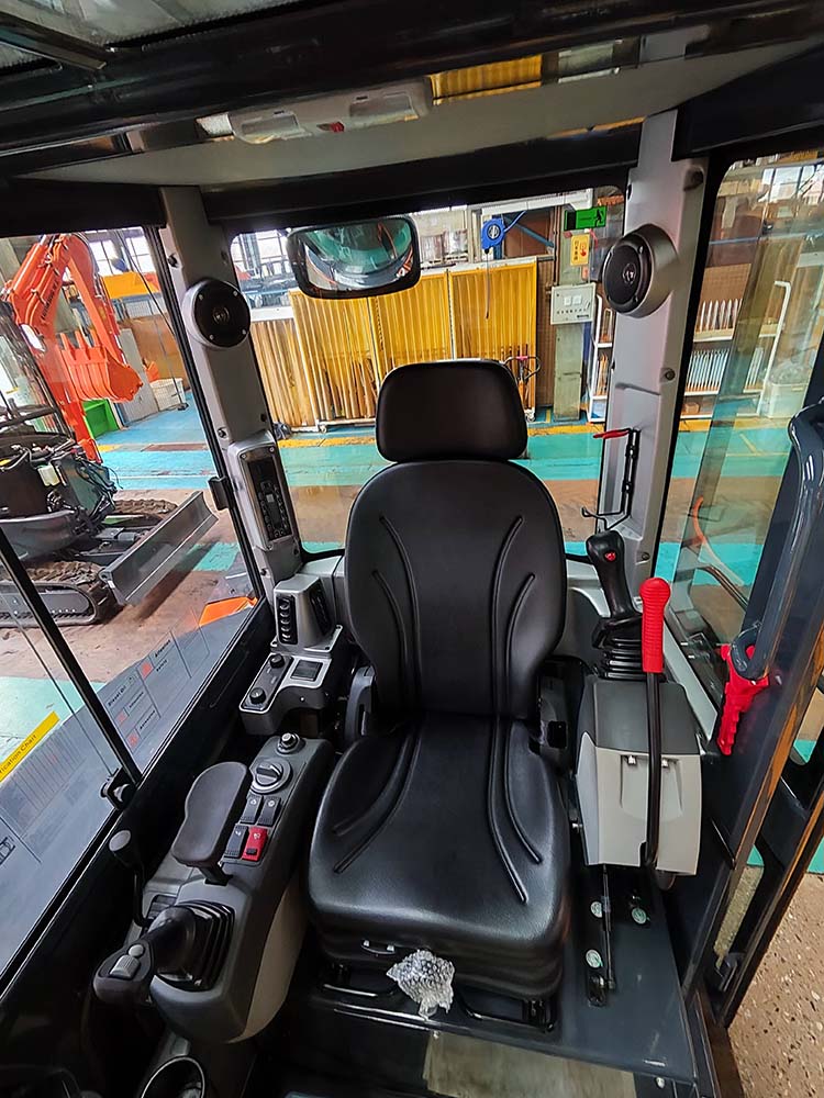 CDM6035 HÜDRAULILINE EKSKAVAATOR 6